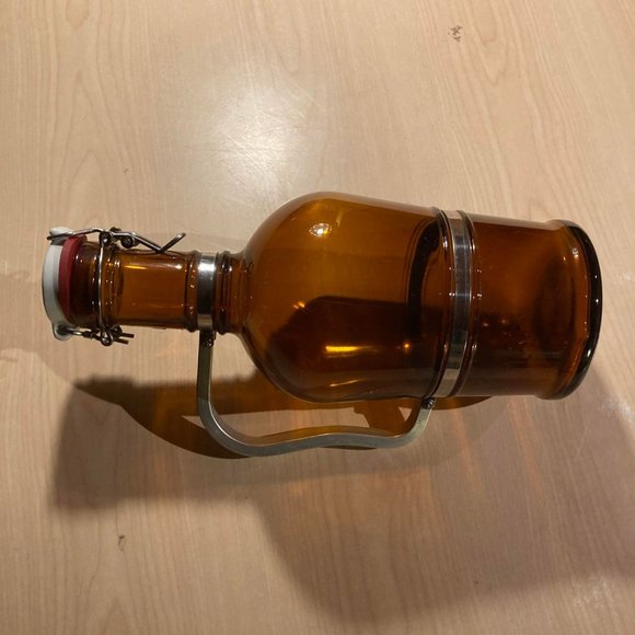 Muster Geschutzt Amber Growler 2L Brown Glass w/ Handle, Cap & Rubber Seal MINT - Picture 4 of 10